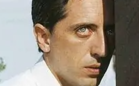 谁主名花(法国2006年法兰西斯·威柏执导的电影)