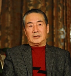 云淡天高(2002年张中一执导的电视剧)