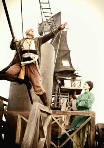 铁甲舰上的男人们(徐佳、李乃文等主演的近代历史题材电视剧)