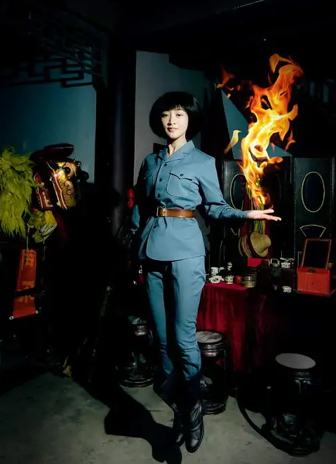 新四军女兵(2011年丁黑执导的电视剧)