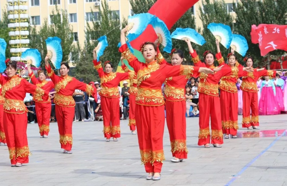 踏歌广场舞(广场健身舞蹈)