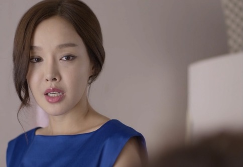 女人的战争之肮脏的交易(韩国2015年由卢镇秀执导电影)