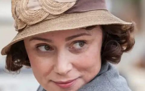 德雷尔一家第一季(英国2016年斯蒂夫·巴伦、罗杰·戈比执导的电视剧)