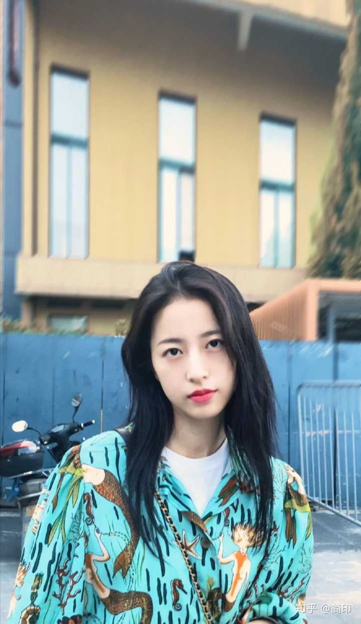 周雨彤(中国内地女演员)