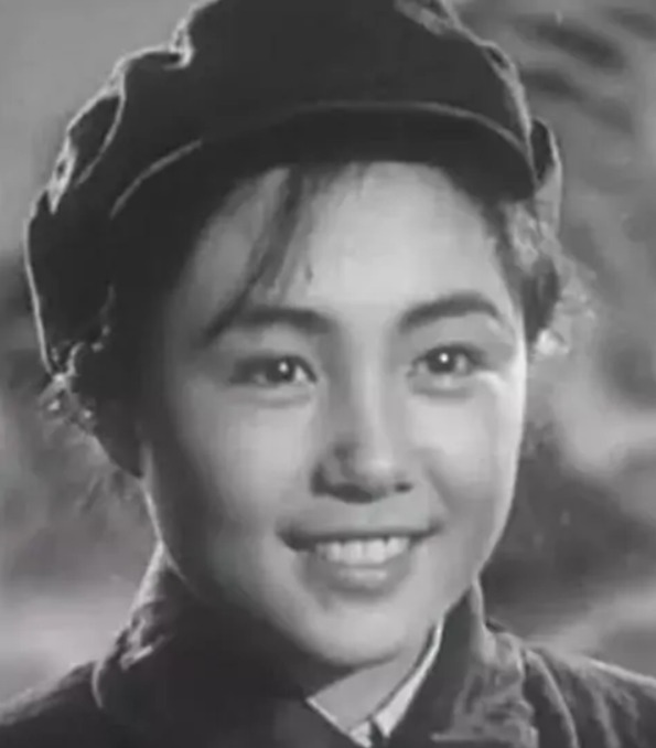 姊姊妹妹站起来(中国1951年陈西禾执导的电影)