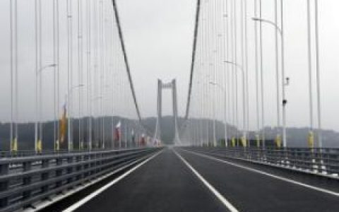 龙江特大桥(双塔单跨钢箱梁悬索桥)