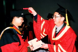 中国科学技术大学研究生院(全国高校中最早创建的研究生院)