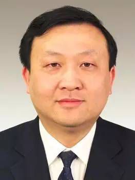 华源(上海市人民政府副秘书长)