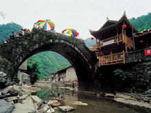 张家界旅游注意事项(描述湖南省张家界旅游信息)