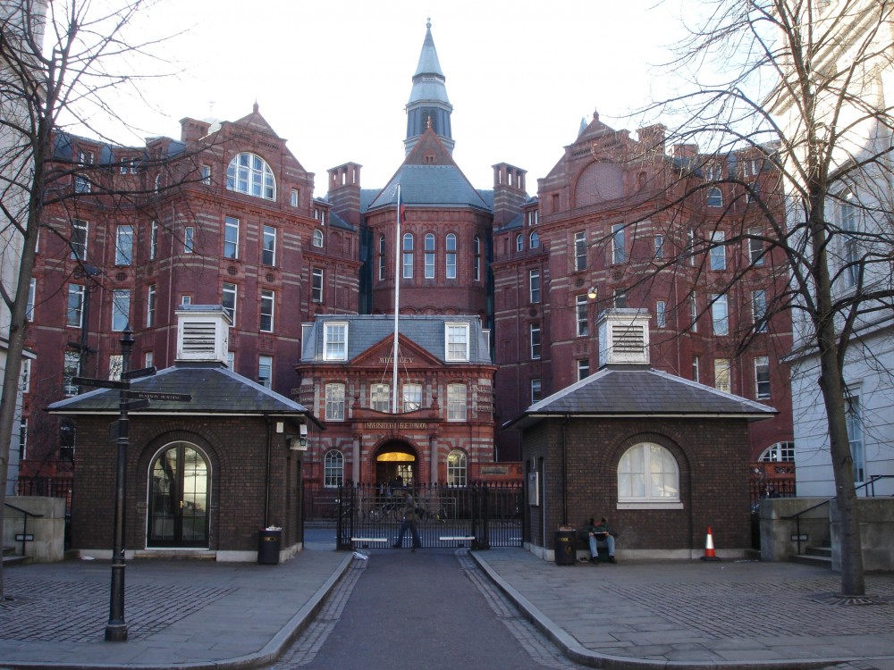 伦敦大学学院(英国伦敦综合研究型大学)