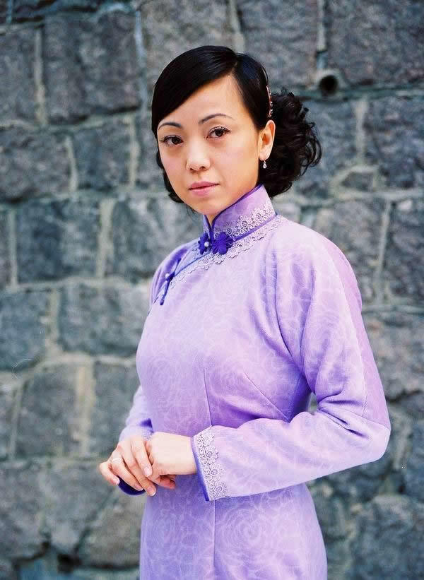 青城之恋(2005年余明生、李良成共同执导的电视剧)