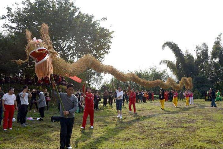 火把节(彝族、白族、纳西族、基诺族、拉祜族等民族的传统节日)