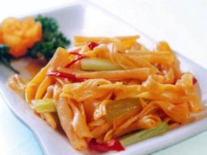脆鹅肠(中国十大残忍菜式之一)