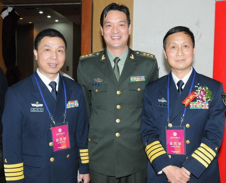 文职将军(文职干部行政后拥有军衔)