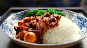 卤肉饭(猪肉饭菜肴)