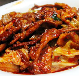 辣白菜炒五花肉(韩国料理)