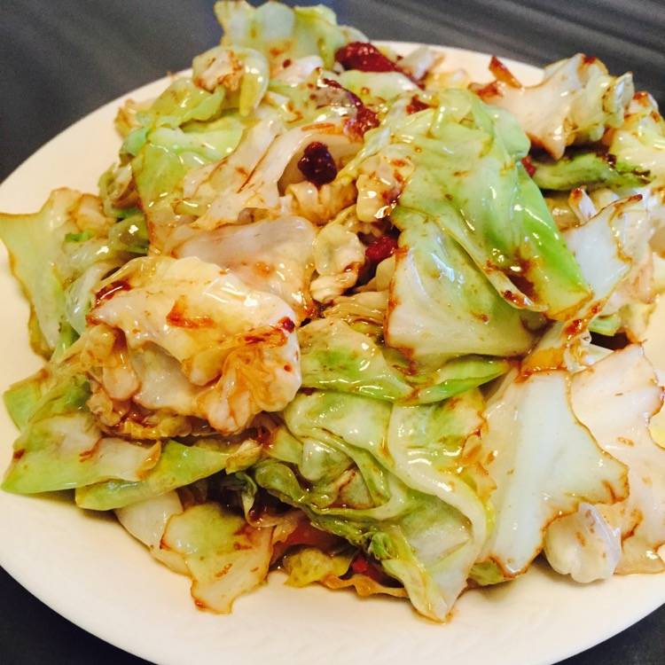 干锅包菜(四川传统名菜)
