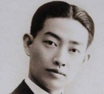 时佩璞(前北京京剧团青年团编剧)