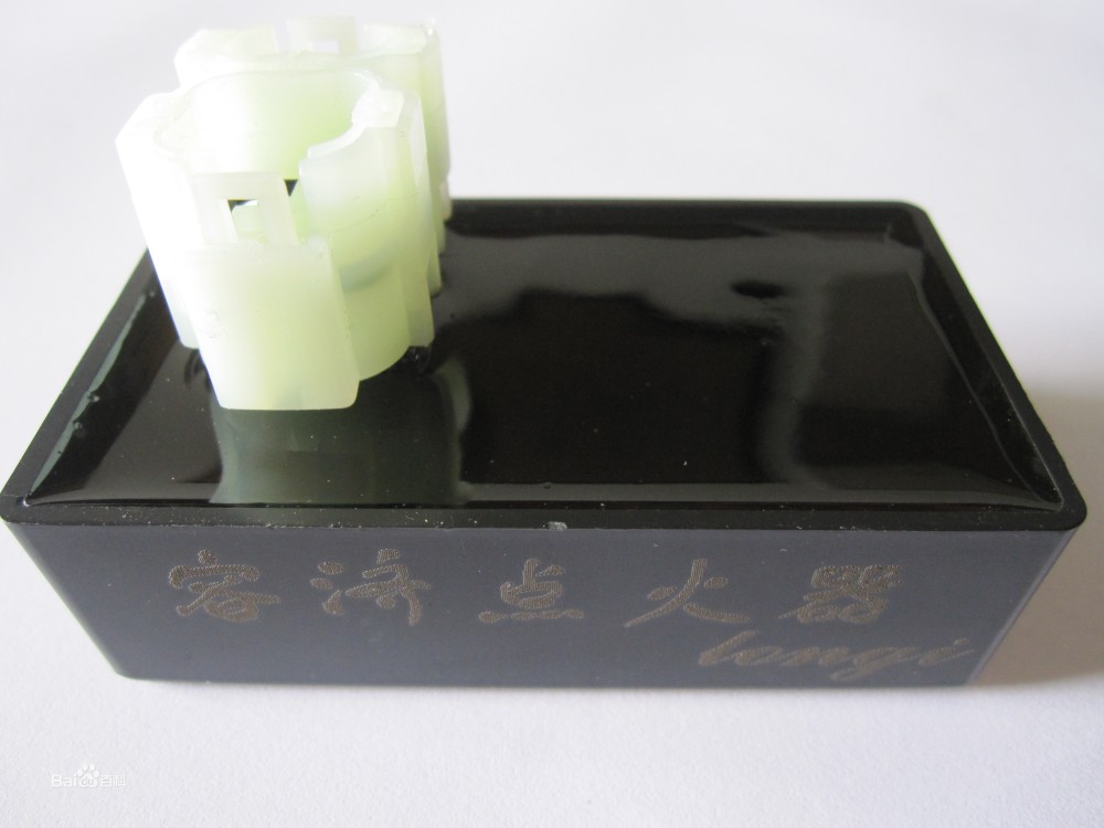 摩托车点火器(摩托车发动机的辅助装置)
