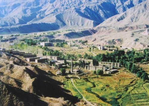 新疆马兰基地(中国早期核试验基地研究中心之一)