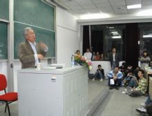 陆谷孙(复旦大学外国语言文学学院教授)
