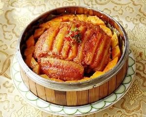 粉蒸肉(江西菜品)