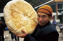 锅盔(陕西省汉族传统风味面食小吃)