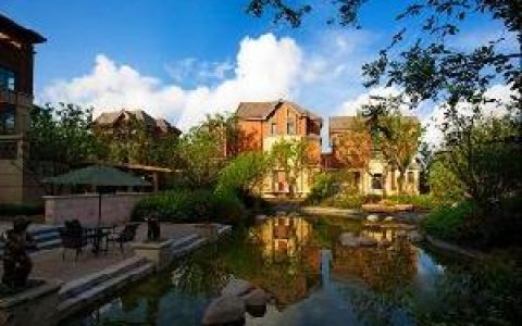 保利叶语(以英伦法式别墅为主的生活住区)