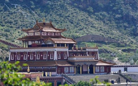 六世达赖喇嘛(西藏历史上著名的诗人)