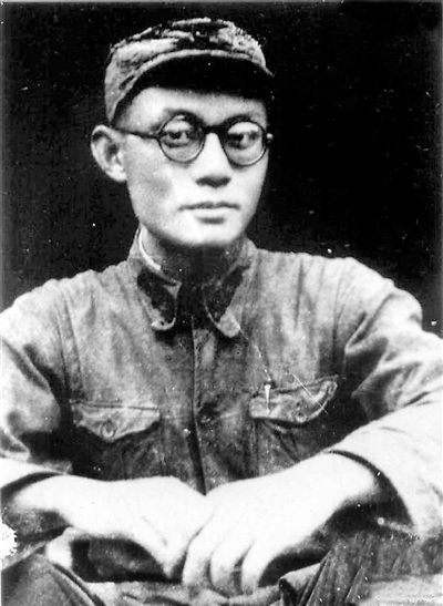 高扬(原中顾委委员及中央党校原校长)