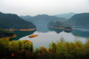 南溪水库(发电、灌溉、防洪、供水的中型蓄水工程。)