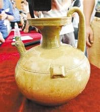 东晋(西晋皇族司马睿南迁后建立起来的偏安政权)