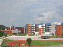 陆河外国语学校(广东省综合民办学校)