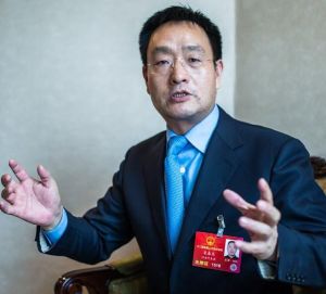 裴春亮(河南省新乡辉县市张村乡裴寨社区党总支书记)