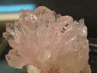 粉晶(六方晶系)