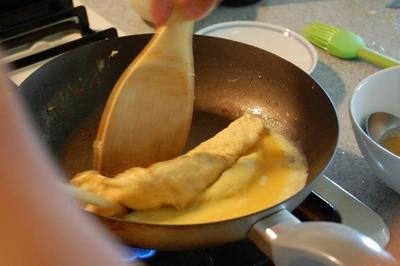 日式煎蛋卷(用鸡蛋制作的日本料理)