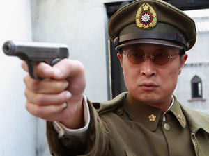 谭忠恕(刘江执导的《黎明之前》中的角色)