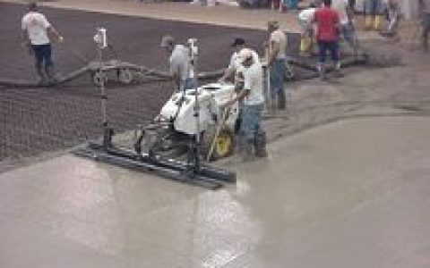 激光整平机(实现混凝土高精度快速整平的设备)