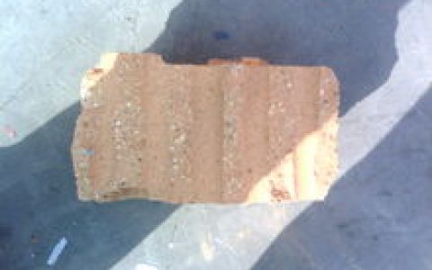 粘土砖(建筑用的人造小型块材)