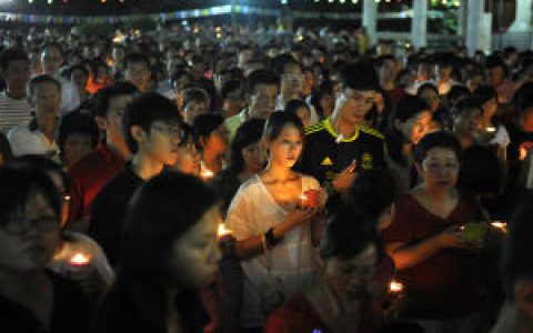 卫塞节(庆祝佛陀出生、成道觉悟、逝世的节日)