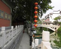 栏杆(桥梁和建筑上的安全设施)