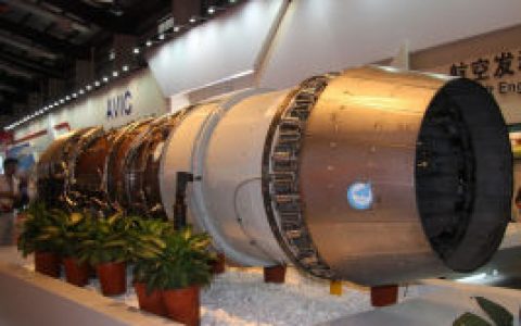 矢量发动机(喷口可以向不同方向产生推力的机器)