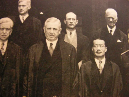 梅汝璈(中国第一届人大常委会法案委员会委员)