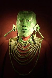 玛雅人(古代印第安人之一)