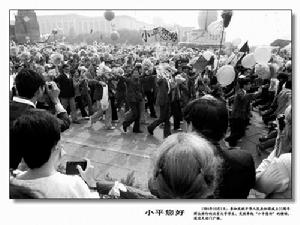 贺延光(摄影记者)