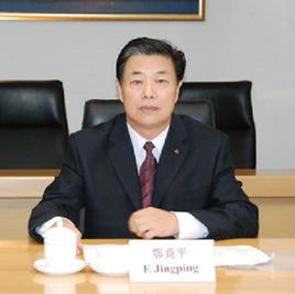 鄂竟平(全国政协人口资源环境委员会副主任)