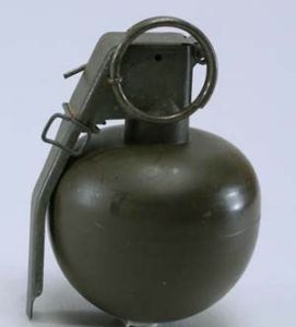 手榴弹(小型手投弹药)
