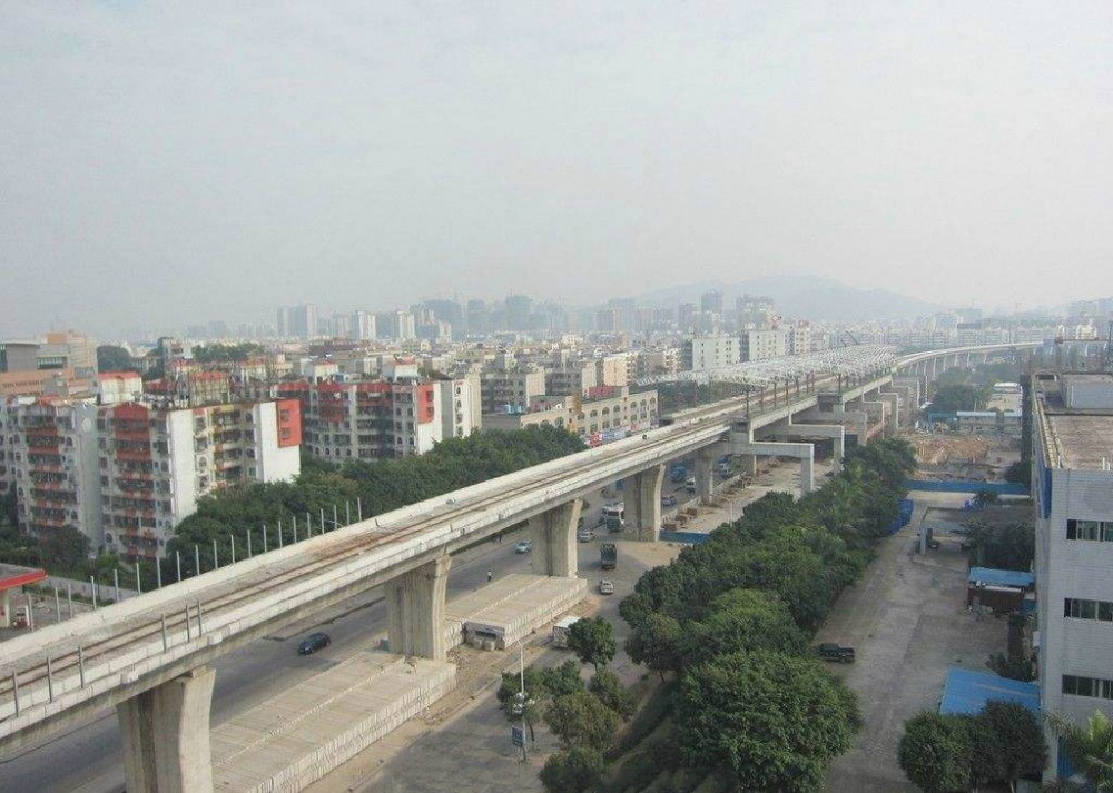 广珠城际铁路(中国广东省广州市与珠海市境内城市轨道交通线路)