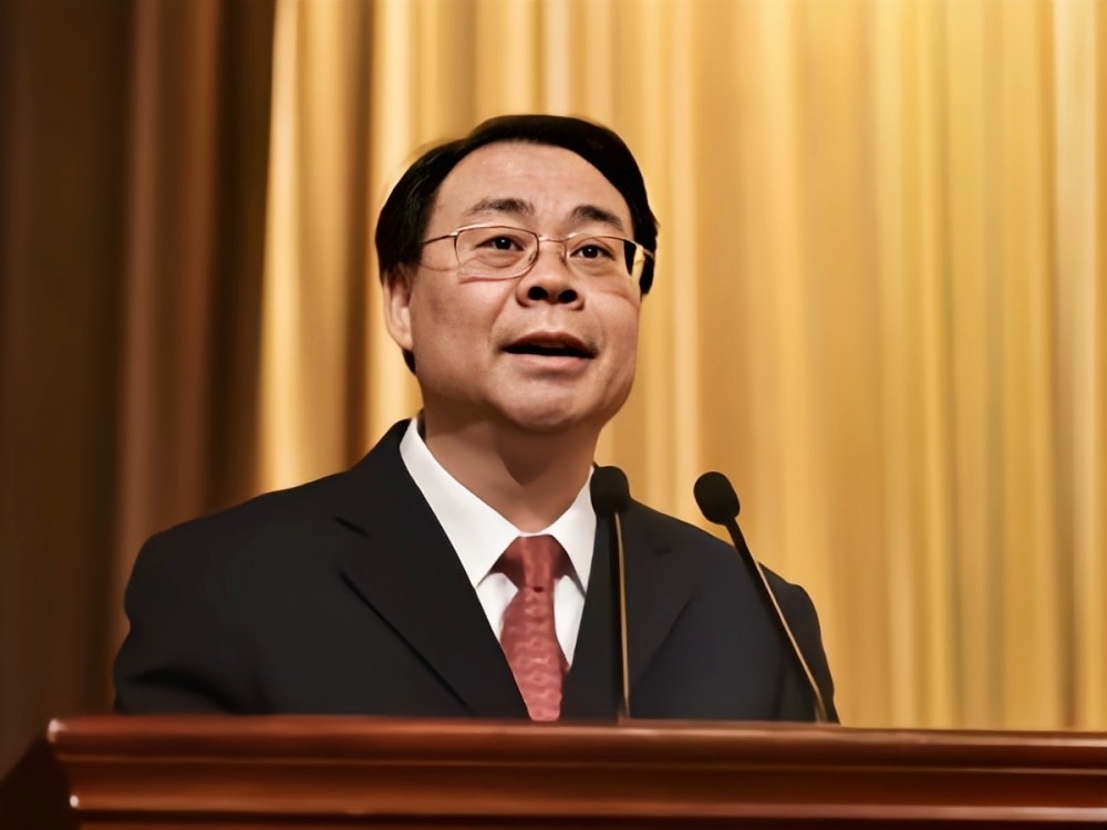 曹建方(曾任云南省委常委)