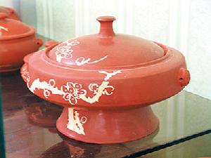 汽锅鸡(中华美食)